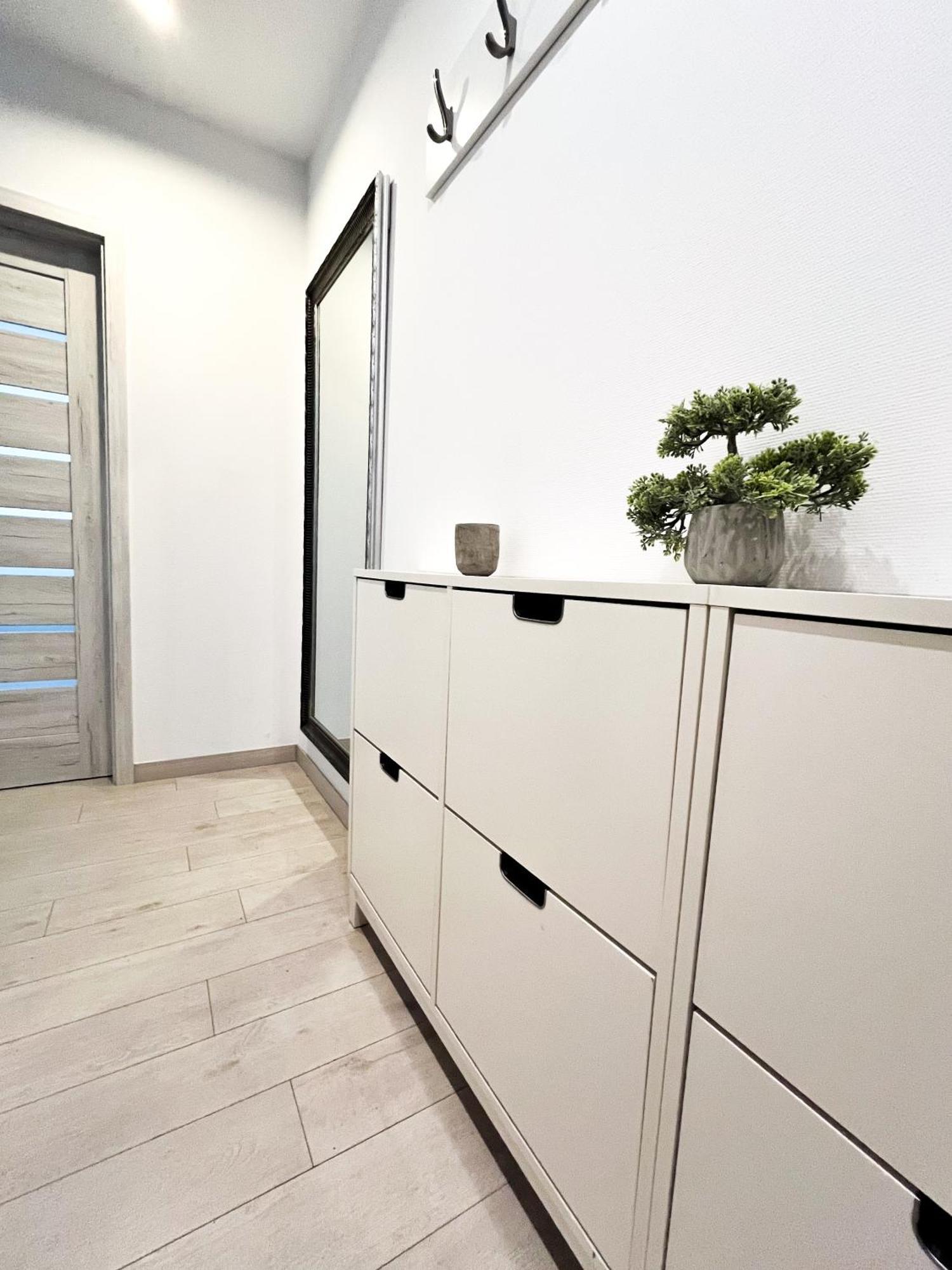 Walk To Park, Modern 2Bd Kitchen! Balcony, Parking Leilighet Wrocław Eksteriør bilde