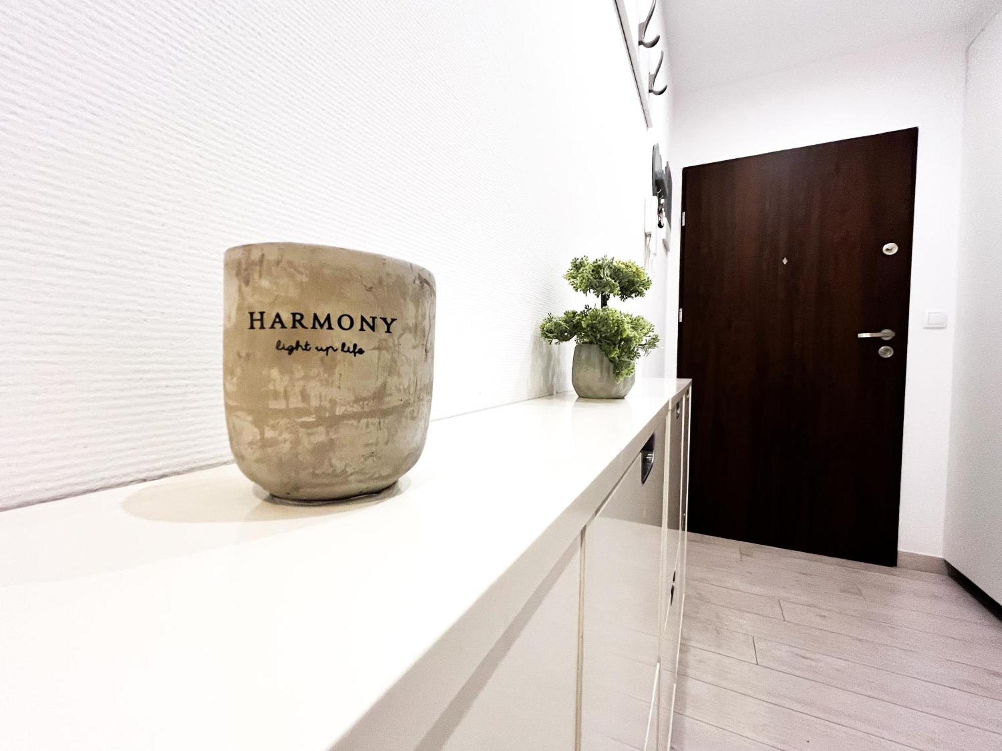 Walk To Park, Modern 2Bd Kitchen! Balcony, Parking Leilighet Wrocław Eksteriør bilde