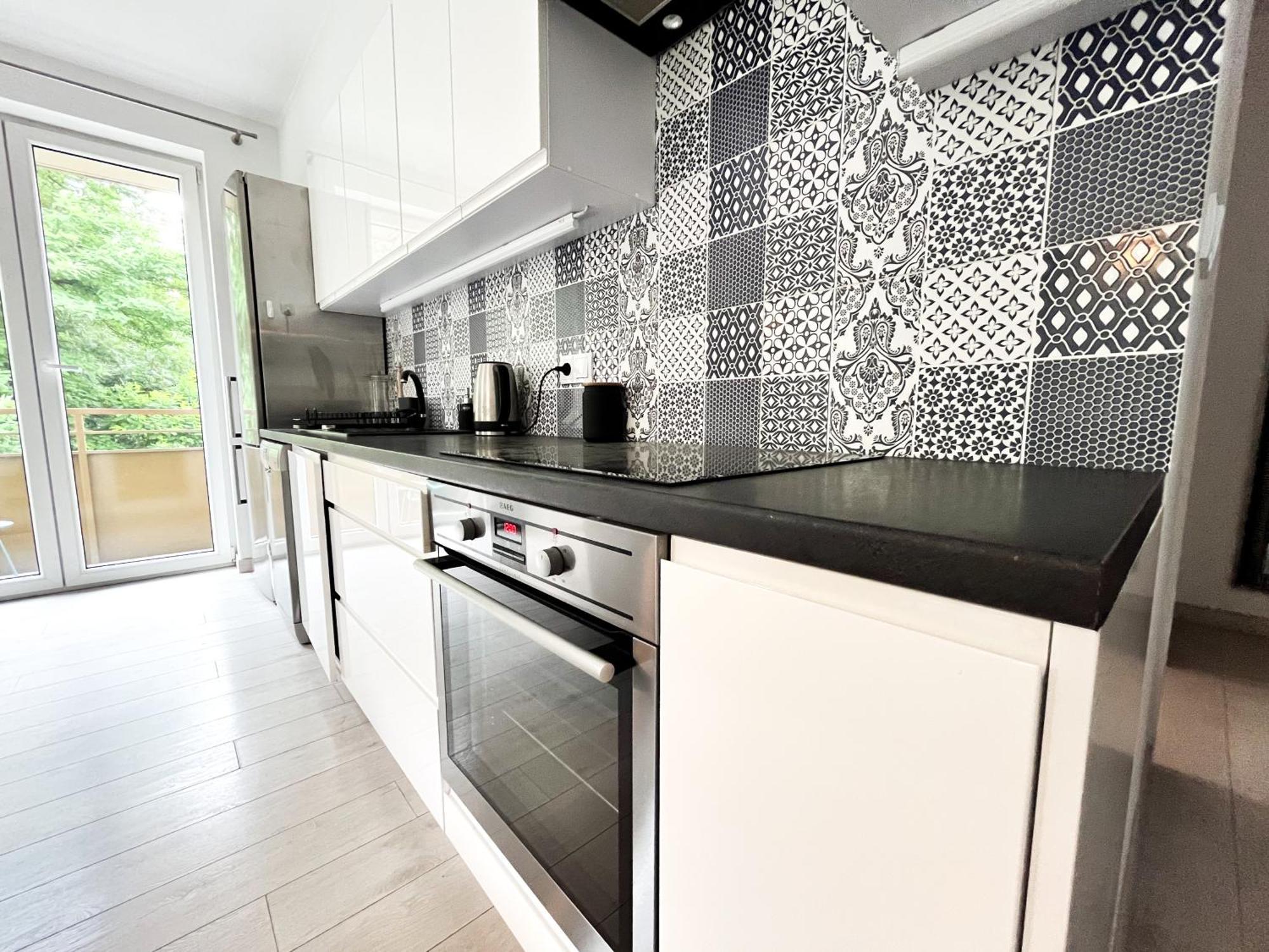 Walk To Park, Modern 2Bd Kitchen! Balcony, Parking Leilighet Wrocław Eksteriør bilde